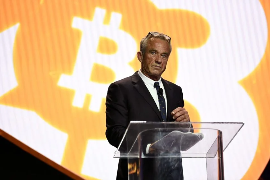Robert F Kennedy at Bitcoin conference 2023, Miami